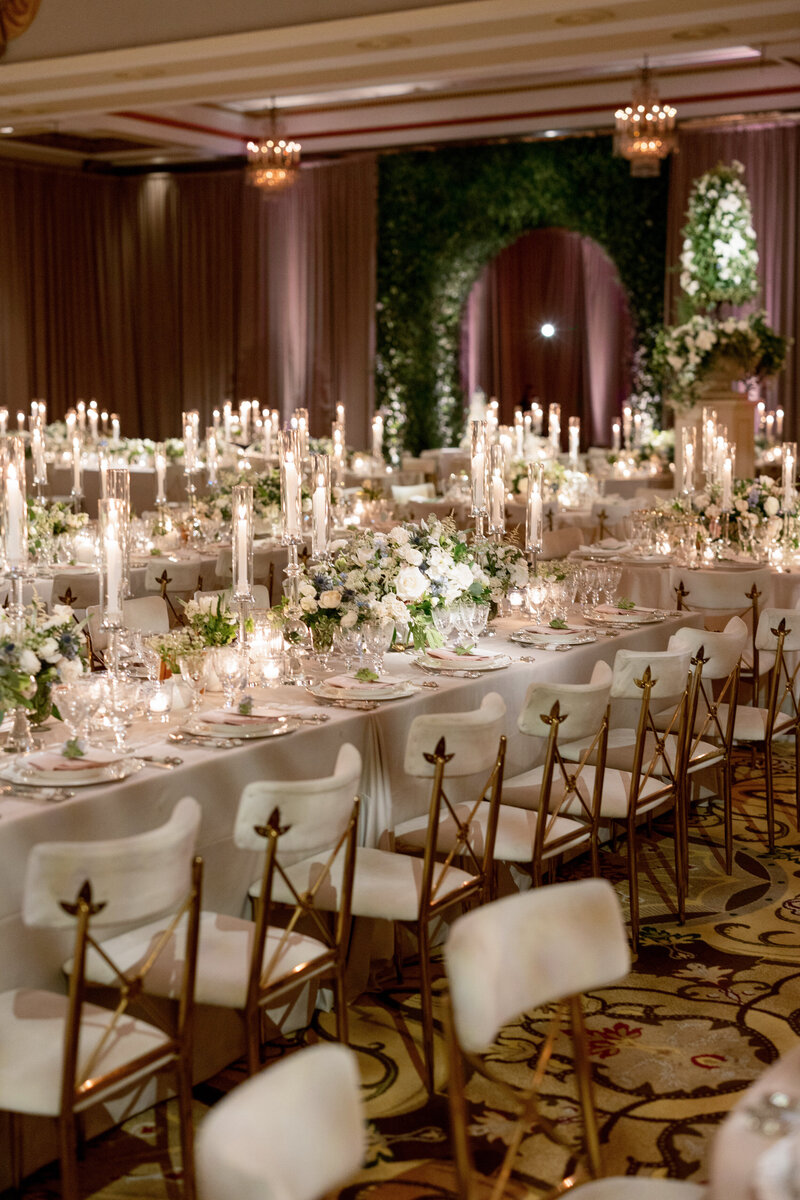 luxury winter wedding at the historic palmer house hotel 