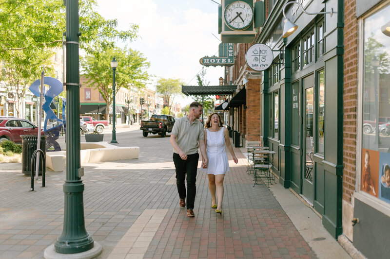 Engagement session at Wildcat Den in Muscatine, Iowa