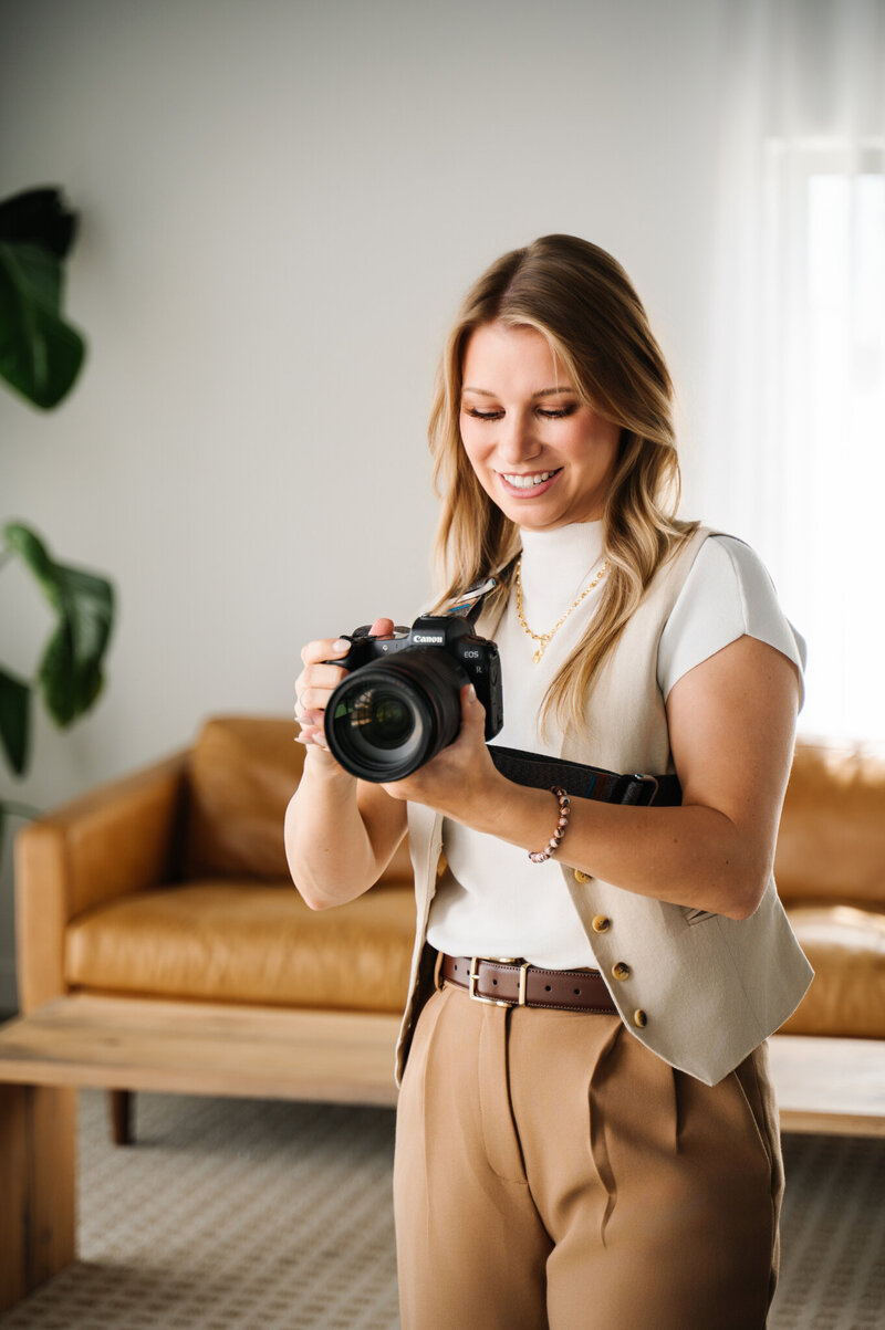 courtney-sept2025-final-6772_(2048)