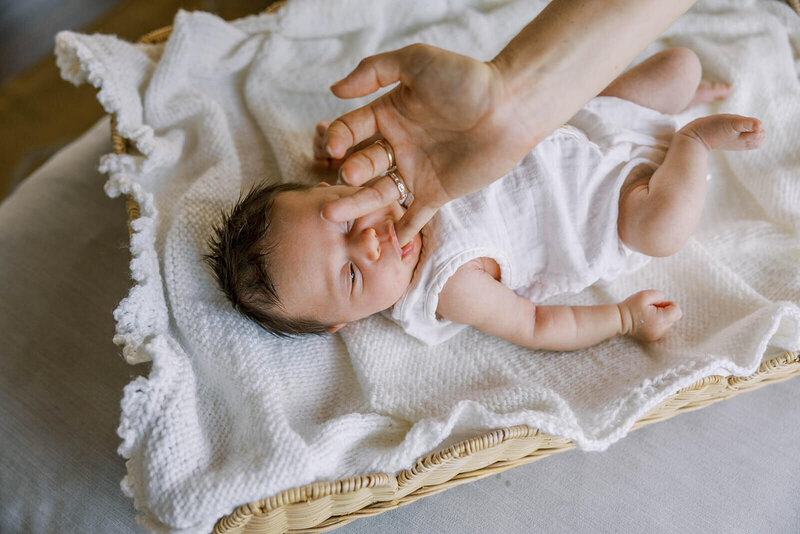 sam-lynn-photo-kara-newborns-87