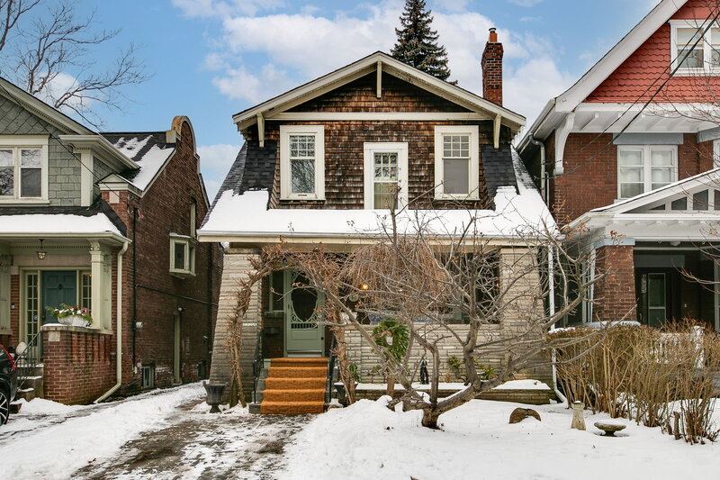 65-web-or-mls-1_002_Exterior Front