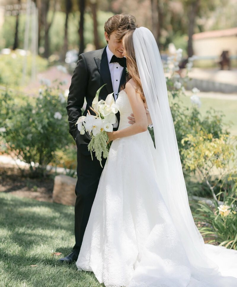 Calla lily wedding bouquet for a modern wedding in San Luis Obispo by Precious and Blooming 