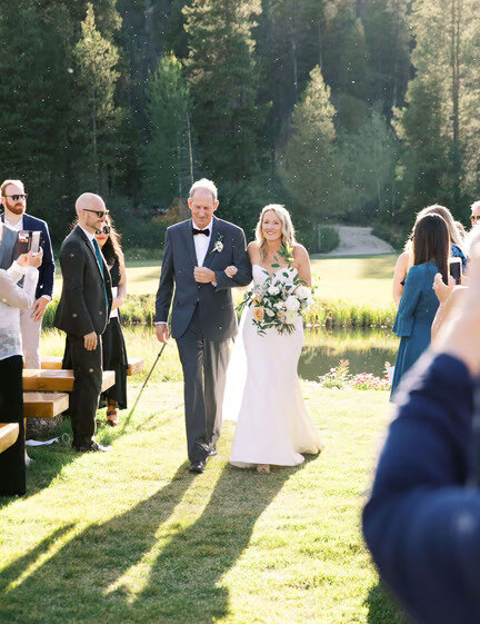lace wedding dress of seattle bride