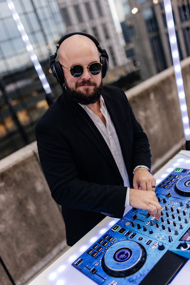 Graingertainment DJ Chris Grainger