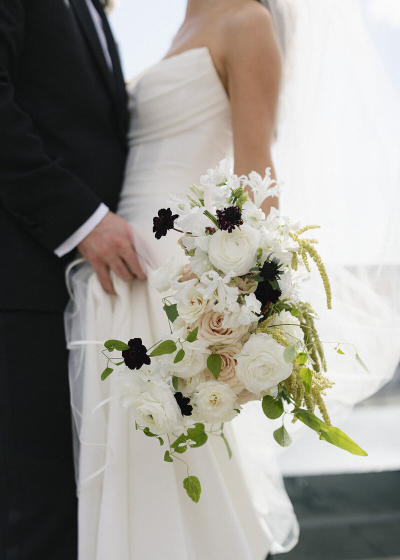 emily-drew-wedding-bridal-bouquet-dc-springvale-floral-1