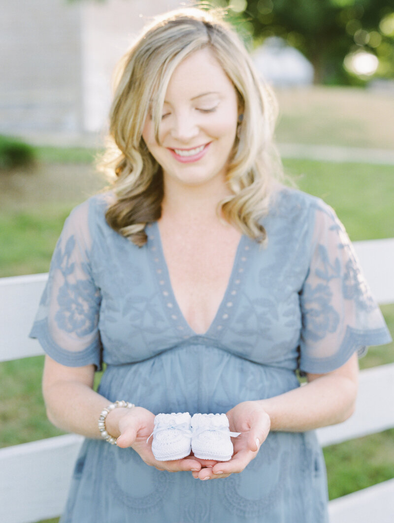 raleigh_nc_maternity_photography_film_photography_casey_rose_photography_natalierajmaternity_002