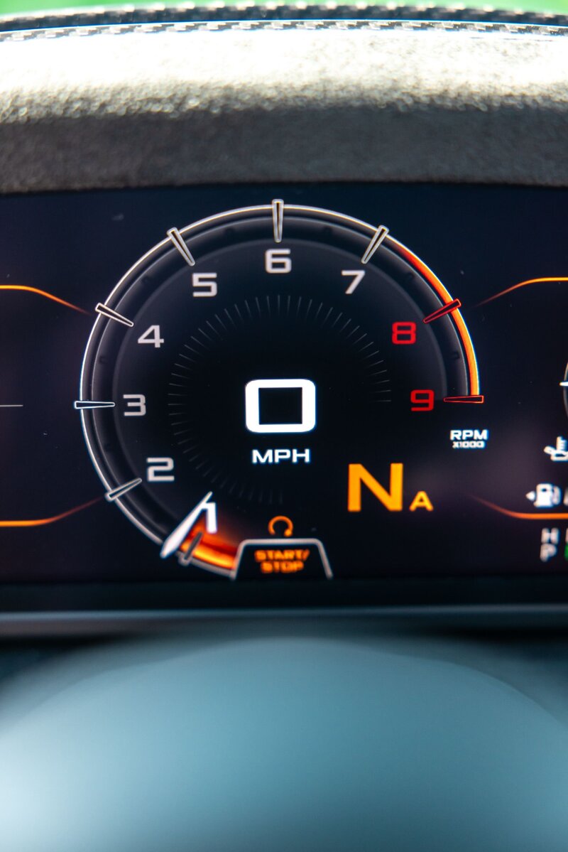 mclaren-720s-spider-convertible-black-for-rent-in-miami-031
