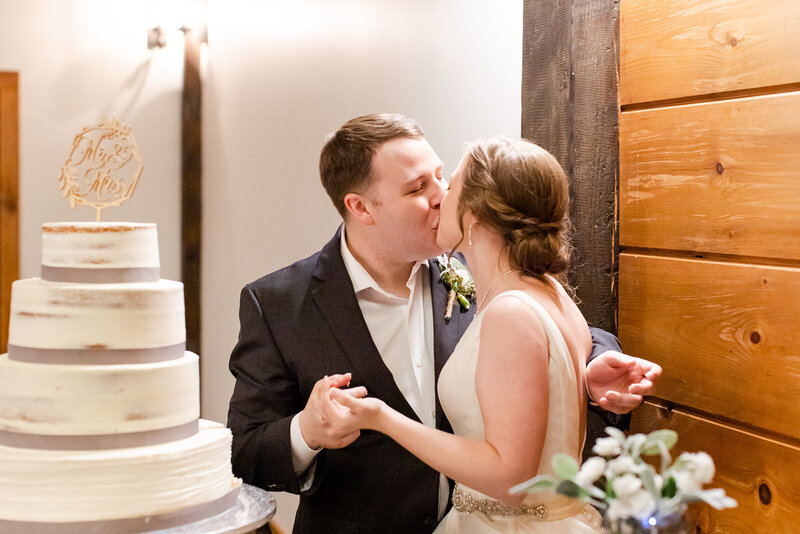 Blue Mountain Vineyards Wedding Dahlonega GA_Katelyn Shelley Photography-1 (119)