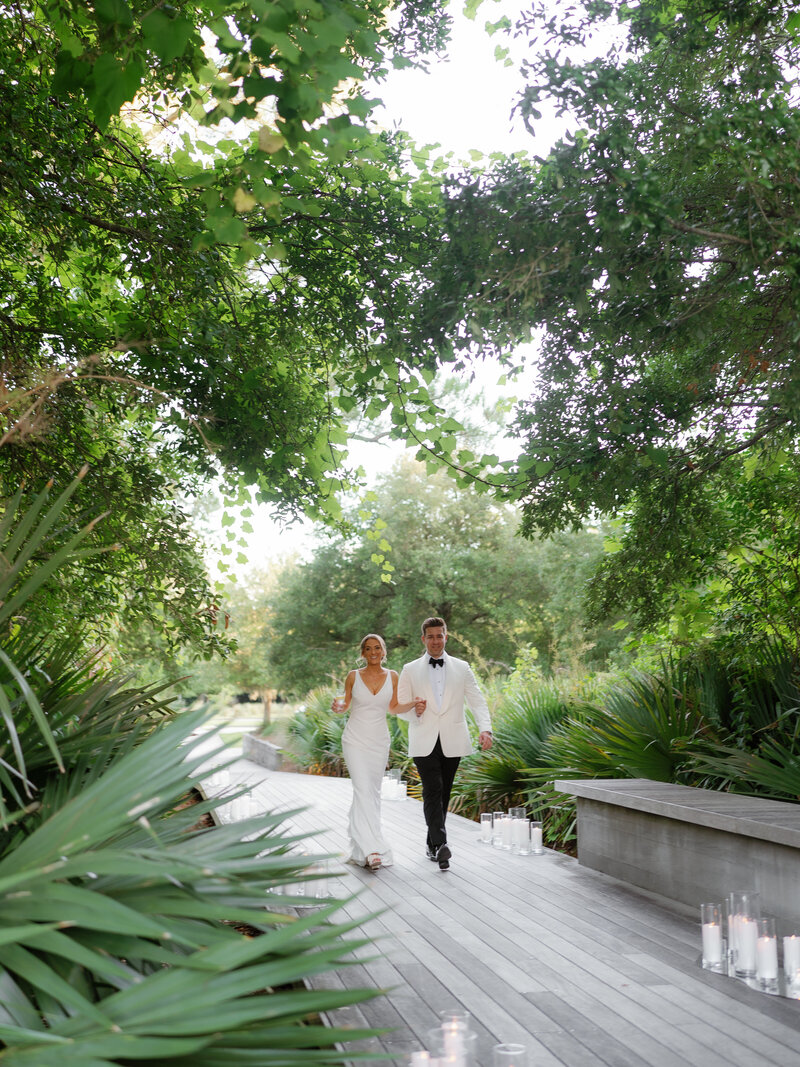 Virginia & DC wedding and film photographer who specializes in weddings and engagements for the romantic and classic couple.