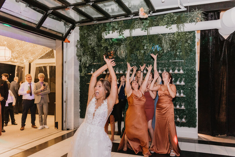96-Katie & Phillip - Detroit Wedding Photographer - Mariah Kasten Photo