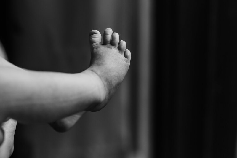 Newborn Photo baby toes