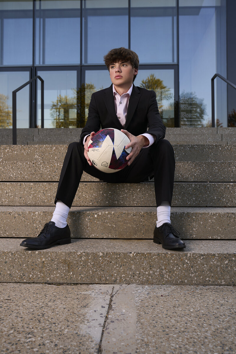 St. Louis senior photographer. senior guy soccer photos. Blanca Parciak Photography _58 (31)