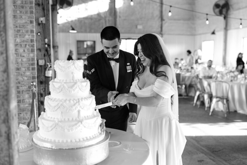 Iowa wedding photographer. best photographers in Iowa. documentary wedding photographer