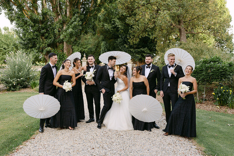 Wedding_Party_In_Garden