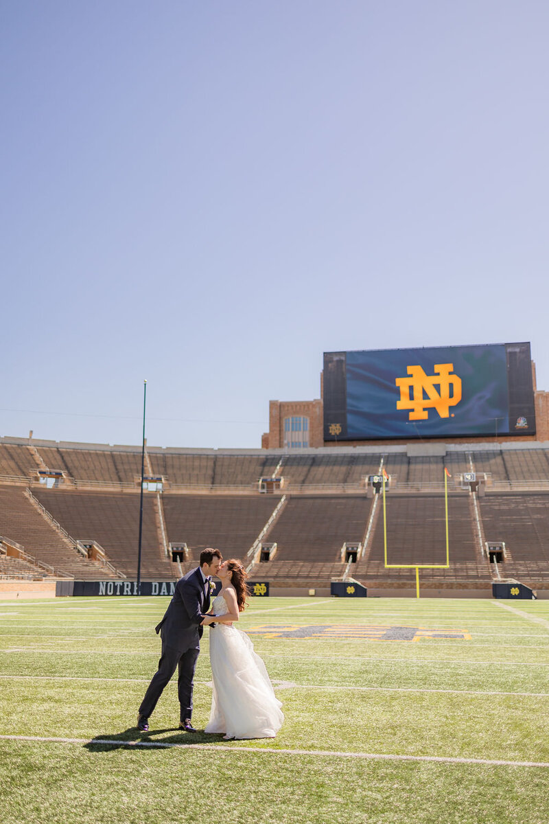 notre-dame-stadium-wedding-photos (9)