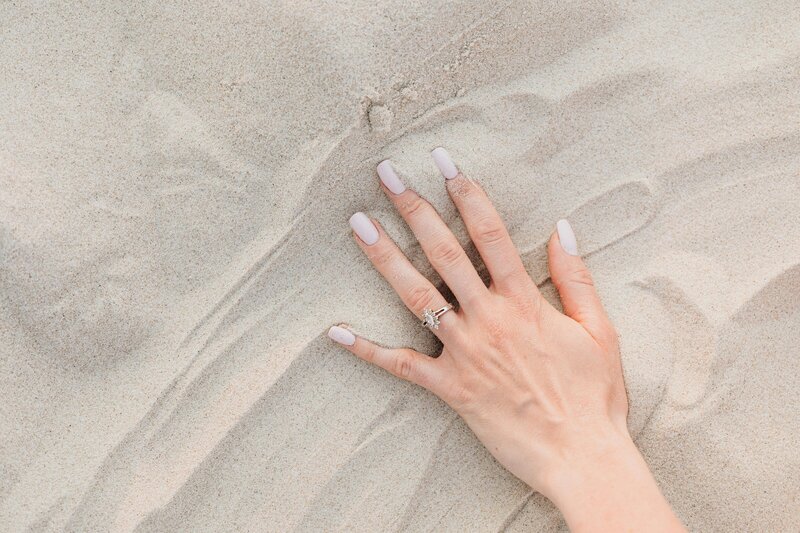 bride hand 