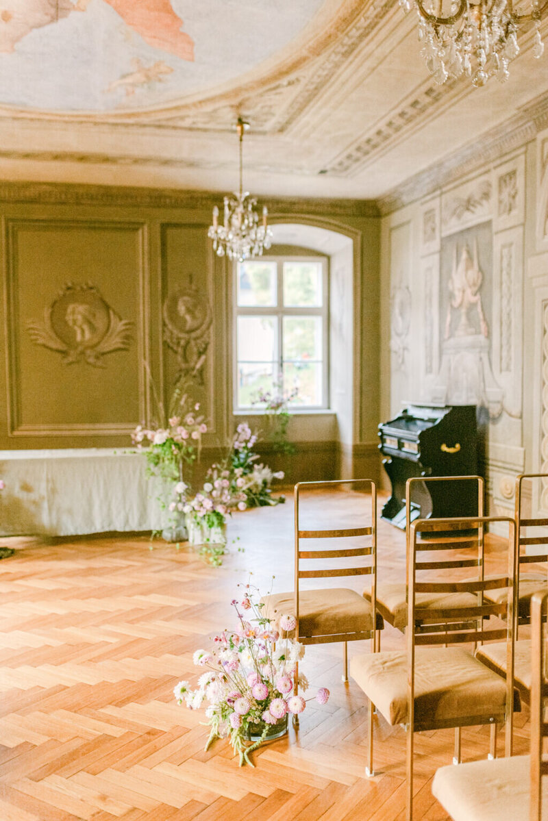 RI-intimateWedding-41-1025x1536