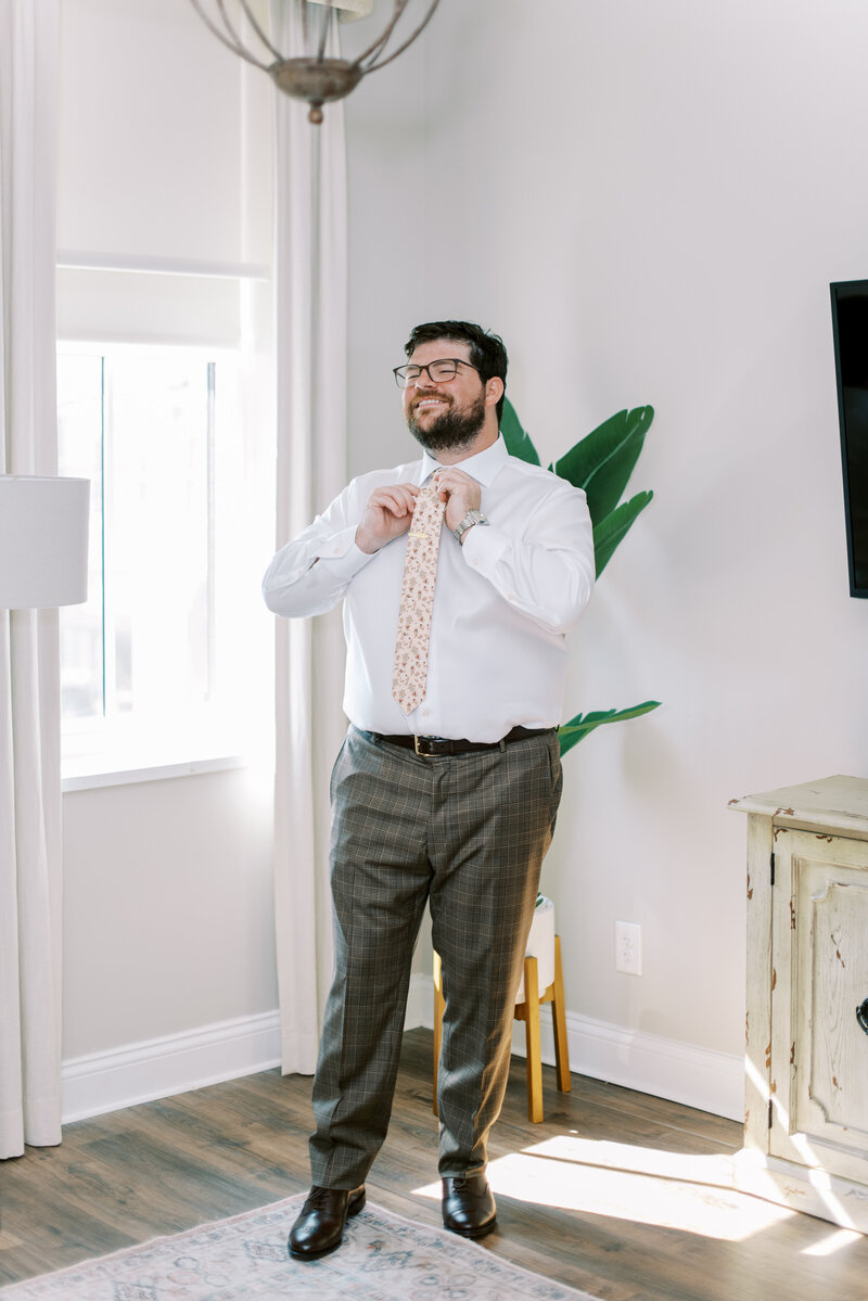 sarah-elizabeth-studio-ohio-wedding-photographer-the-landing-cummins-wedding-friday-getting-ready-25