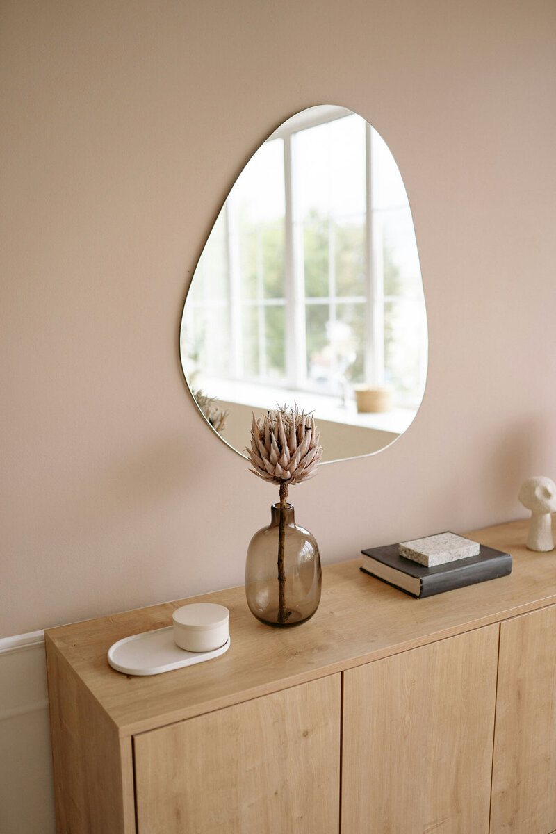 neutral modern home decor