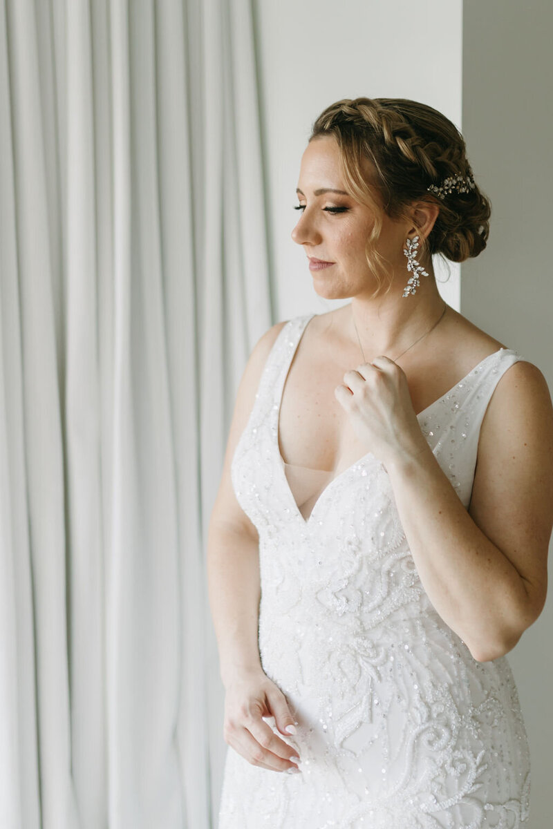 Winter Park Bride taking in Final moments before walking down the aisle
