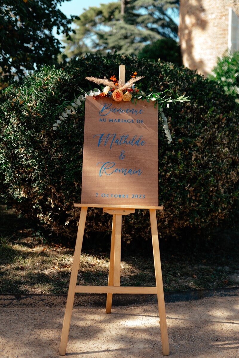 decoration-florale-panneau-accueil-mariage