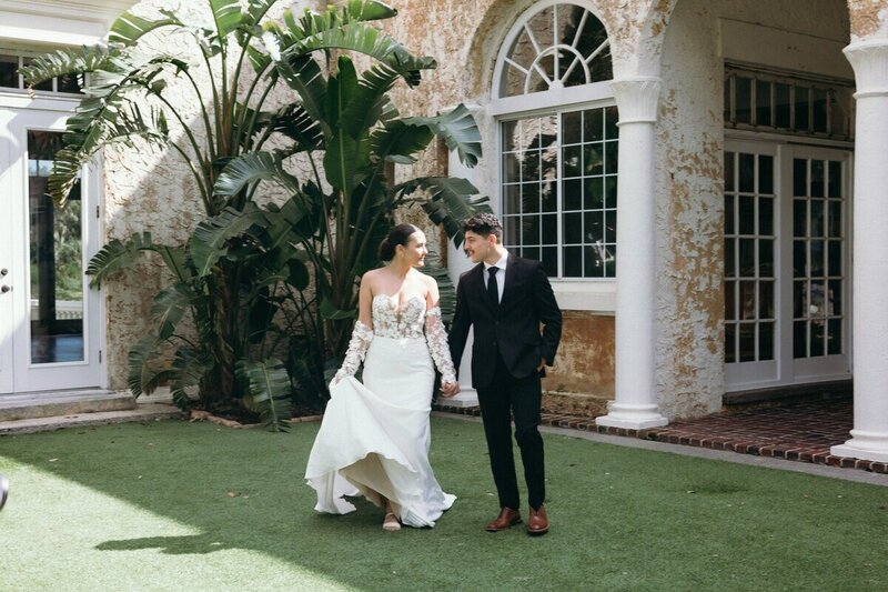 Elegrant Wedding Couple Captured by Miami Wedding Photographer, Priscila Del Cristo. 