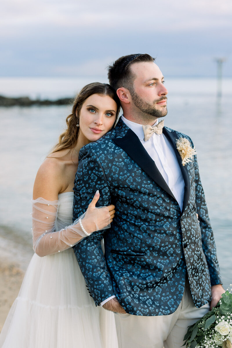 bride and groom photos james river country club