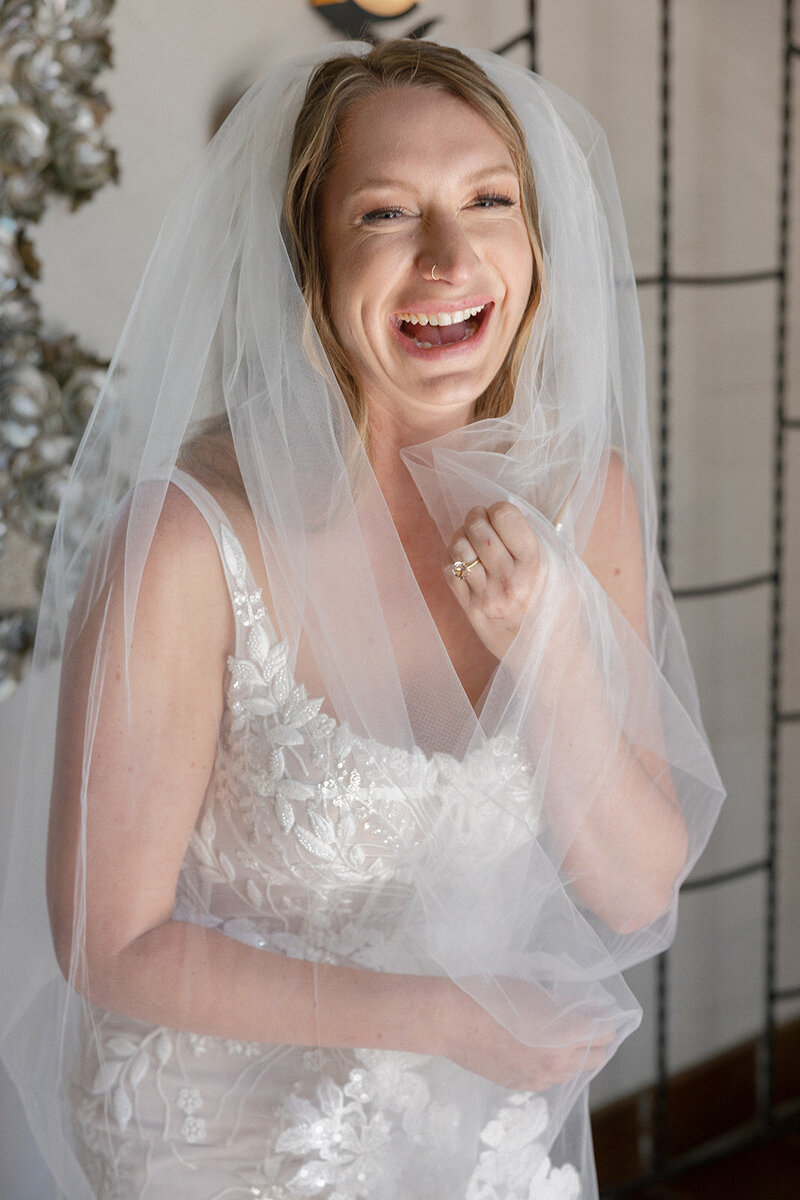 Malaya Images - 080125 Laura and Gerardo - Sneak Peeks (22 of 60)_websize