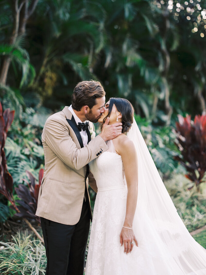 Timeless-Editorial-Wedding-At-Grand-Wailea-Maui-Hawaii-Bre-Jane-Photography-Film099