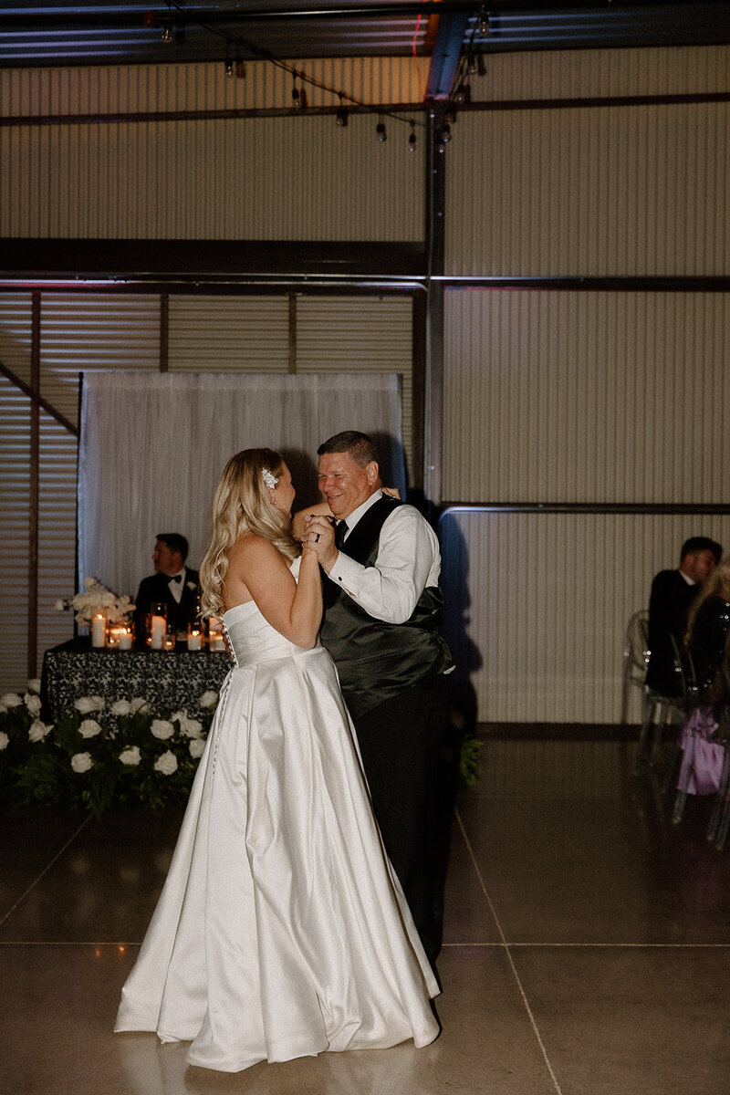 kelsey-kohl-wedding-preview-taylorraephotofilm-183