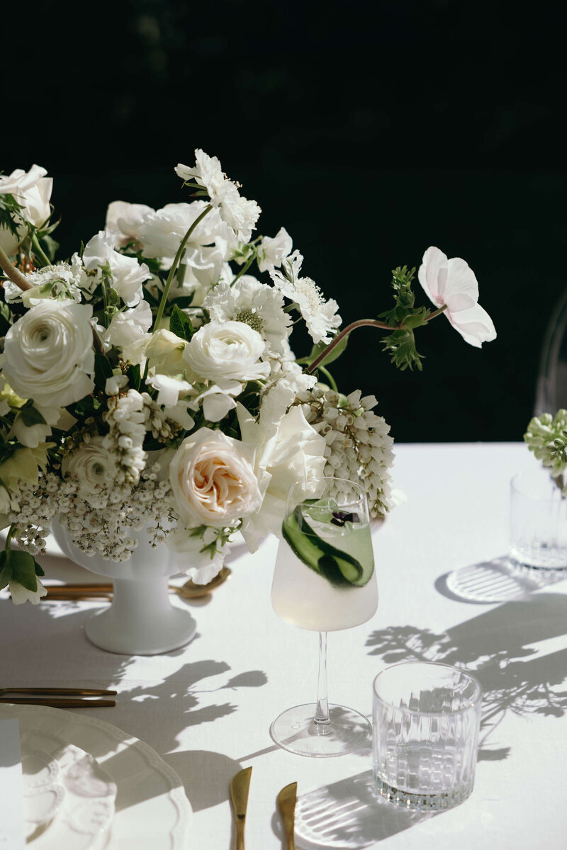 white-floral-compote-arrangement