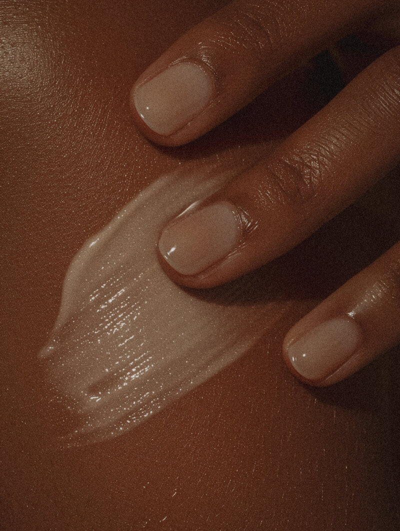 skincream-tan-skin-hands