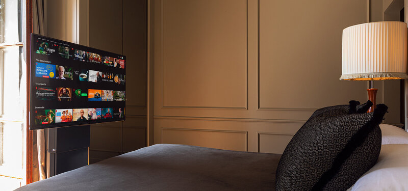 Bedroom stand TV Concealment