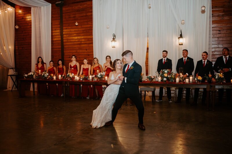Couples first dance with a elegant dance moves
