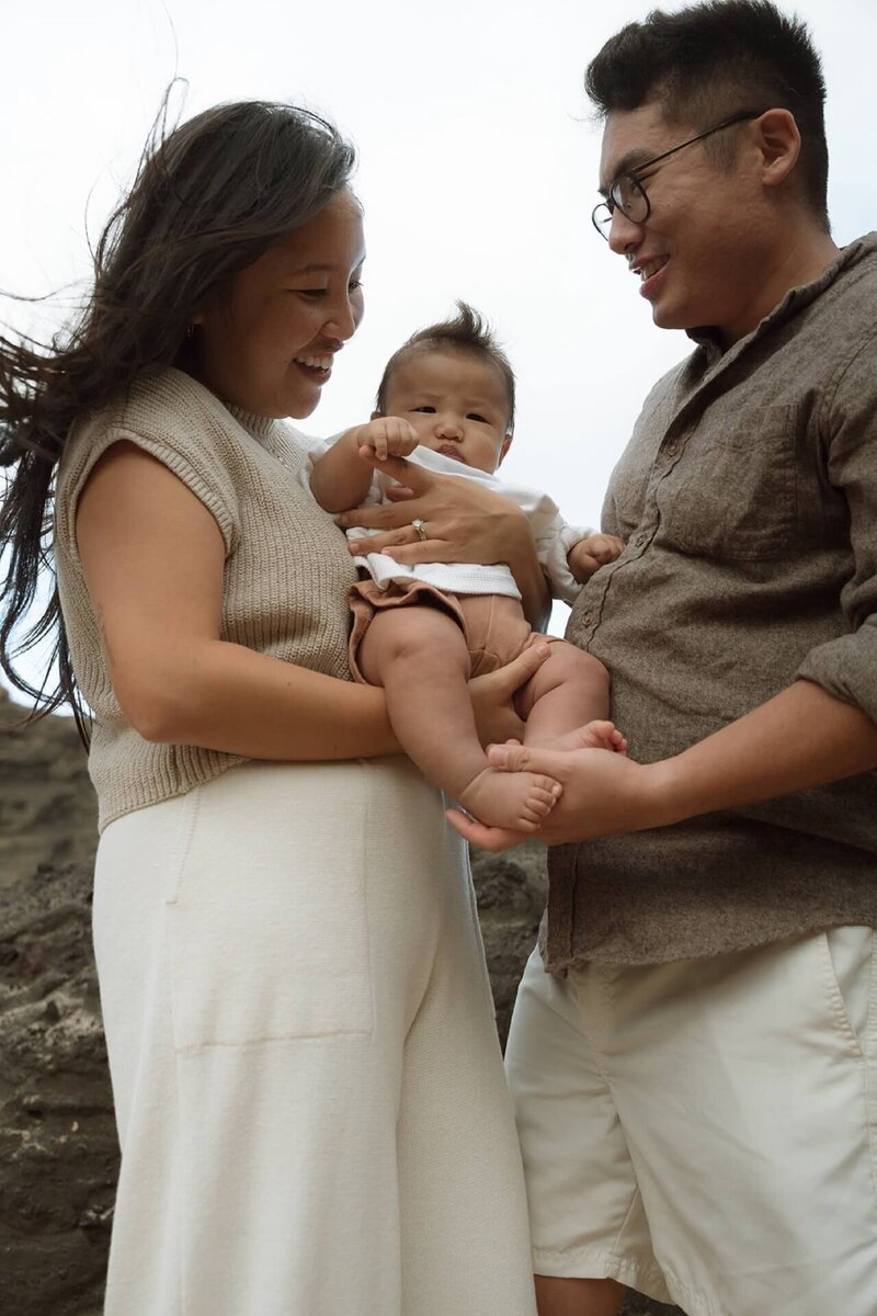 newborn family photos at beach