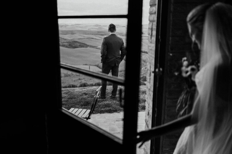 bride and groom first look intimate wedding in tuscany