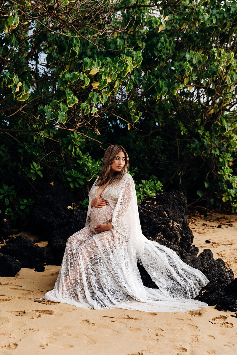 Makena Cove Maternity Session Moorea Thill Photography-31