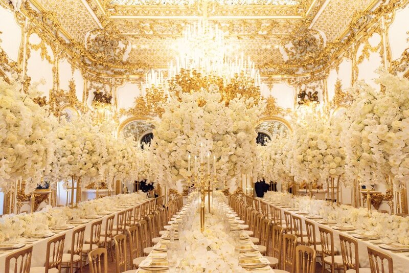 austria-vienna-palais-liechtenstein-white-gold-luxury-wedding-karen-tran-eva-tarnok (6)