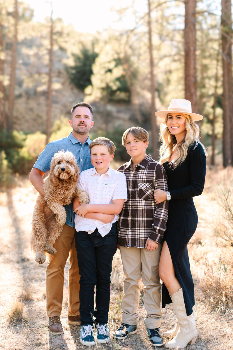 Family photo session with dog in Idlyllwild, CA