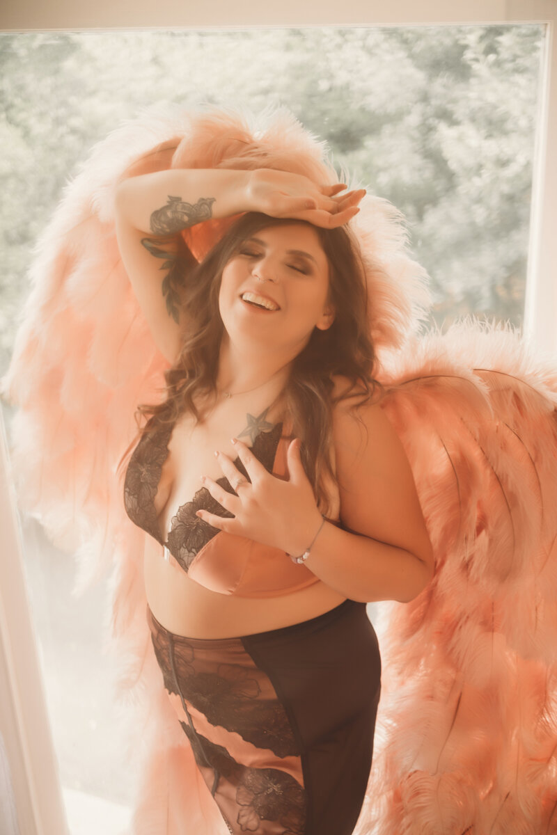 I WOULD HIGHLY RECOMMEND JEANITA!!! SHE MADE MY SESSION THE MOST FUN, SENSUAL, AND ALLURING EXPERIENCE OF MY LIFE. I WAS SO NERVOUS AND SHE OUT ME AT EASE RIGHT AWAY. MY MAKE UP WAS GORGEOUS AND THE ENTIRE SESSION WAS AMAZING FROM START TO FINISH. SHE MADE EVERYTHING SO EASY AND I CAN'T WAIT TO DO ANOTHER SESSION IN THE FUTURE!