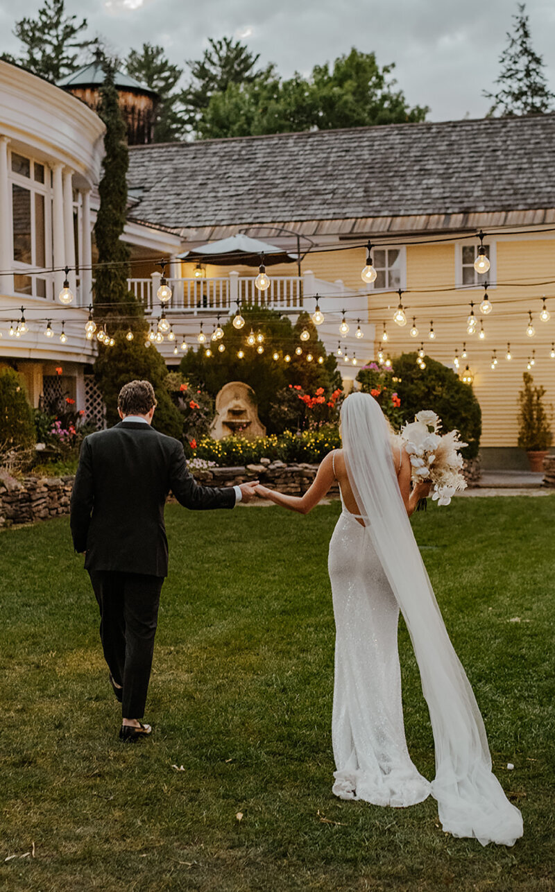 bride-groom-walking-into-reception