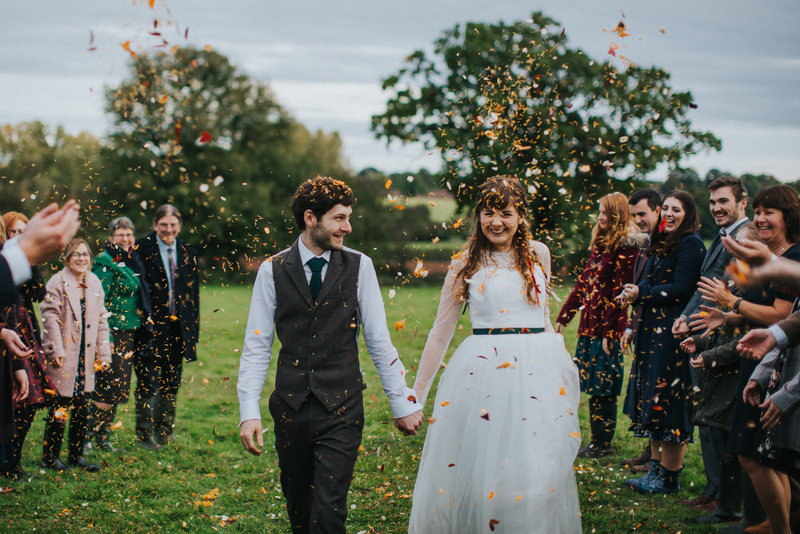 Natural confetti wedding in Autumn