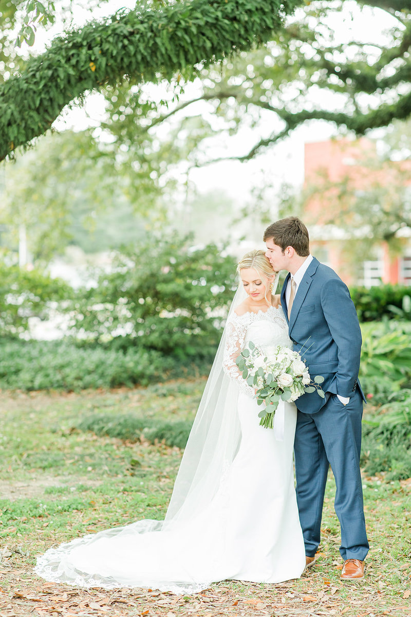 The-Grand-Opera-House-Crowley-Louisiana-Wedding_24