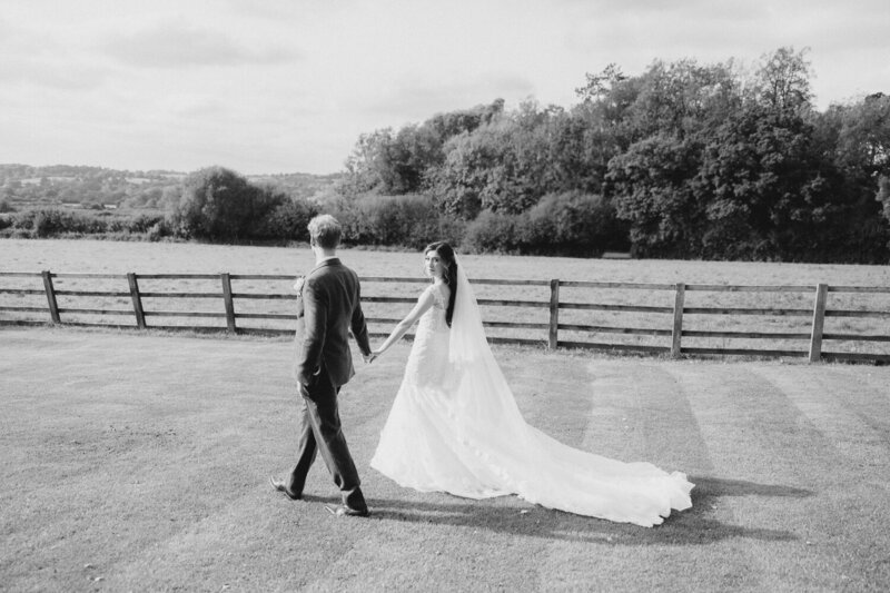 Hyde-House-Wedding-Photographer-Cotswolds-29