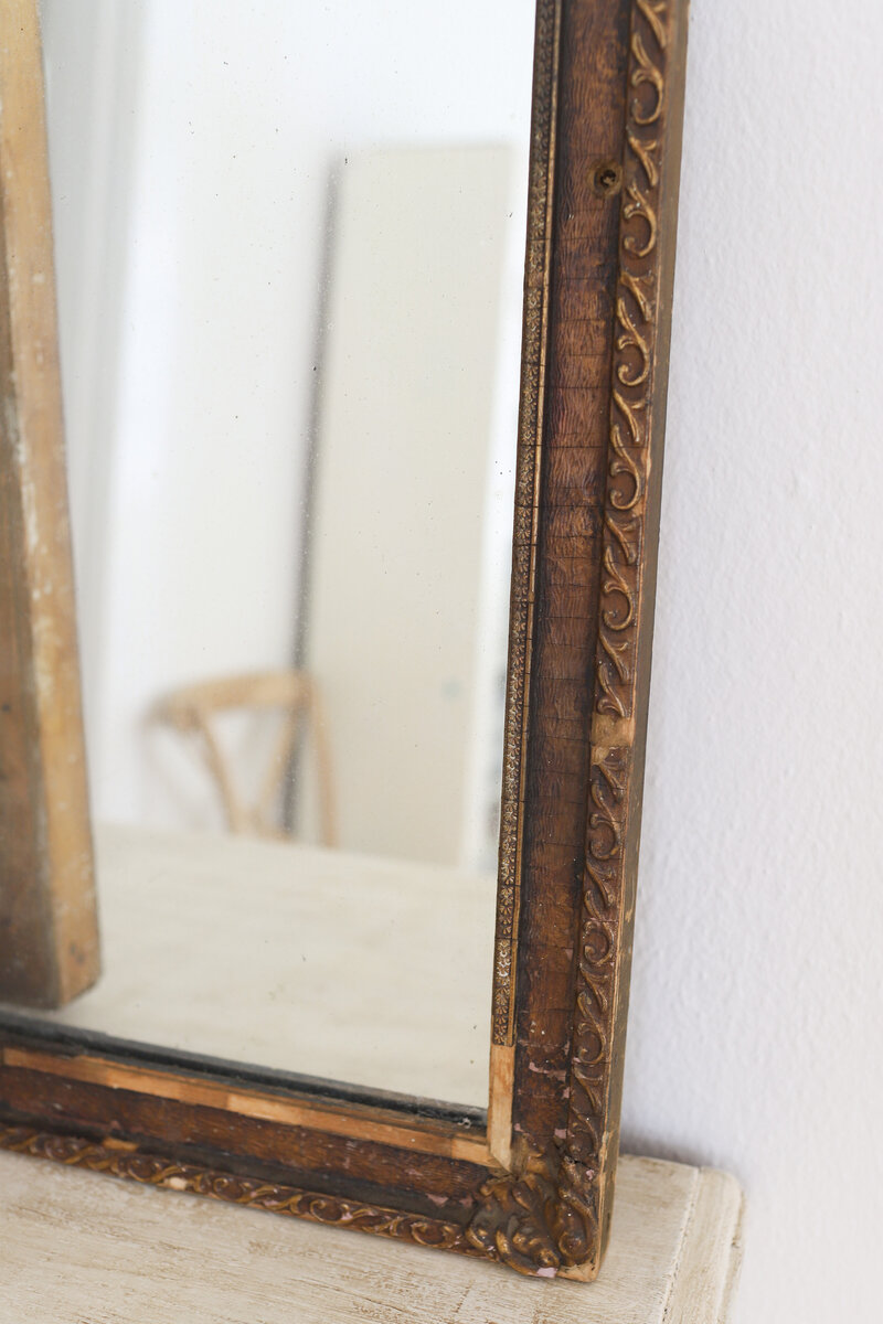Frame detail
