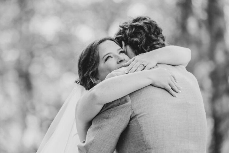 Maddie-Mike_WeddingPreviews_18