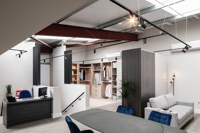 Industrial lighting in studio Space