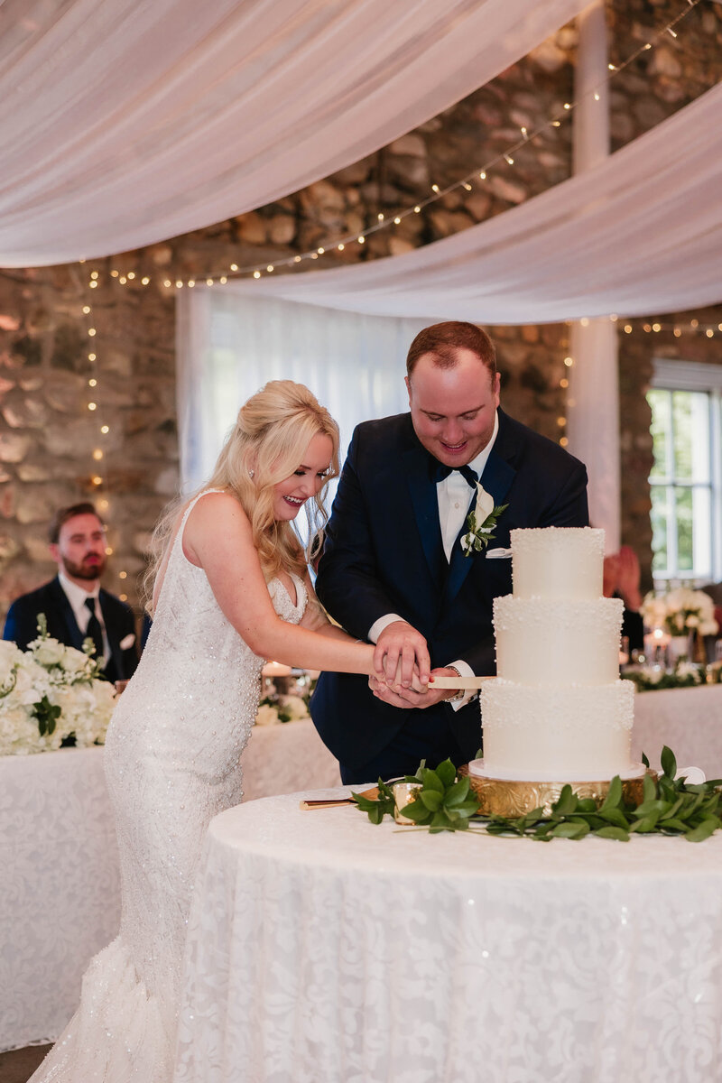 67-A&J - Wedding - Castle Farms - Michigan Wedding Photographer