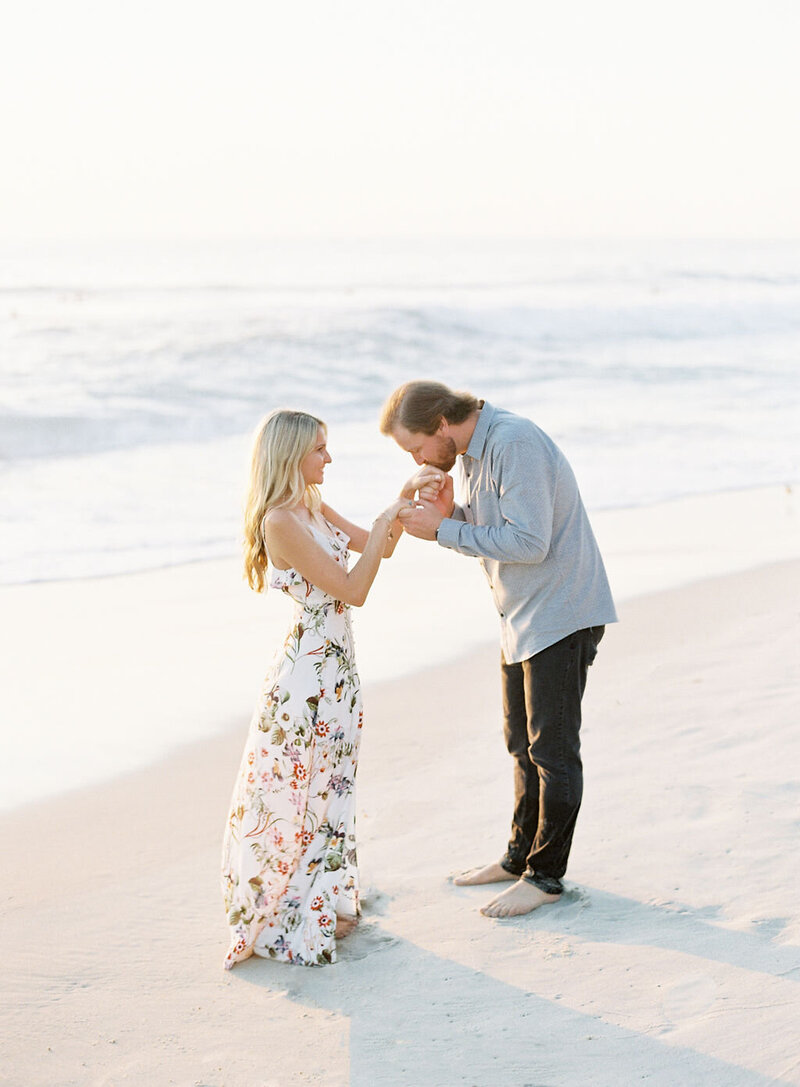 Danielle_Bacon_Photography_Wind_and_Sea_Beach_Engagement_Session5