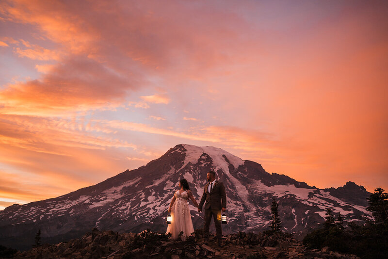 destination-elopement-photographer-between-the-pine